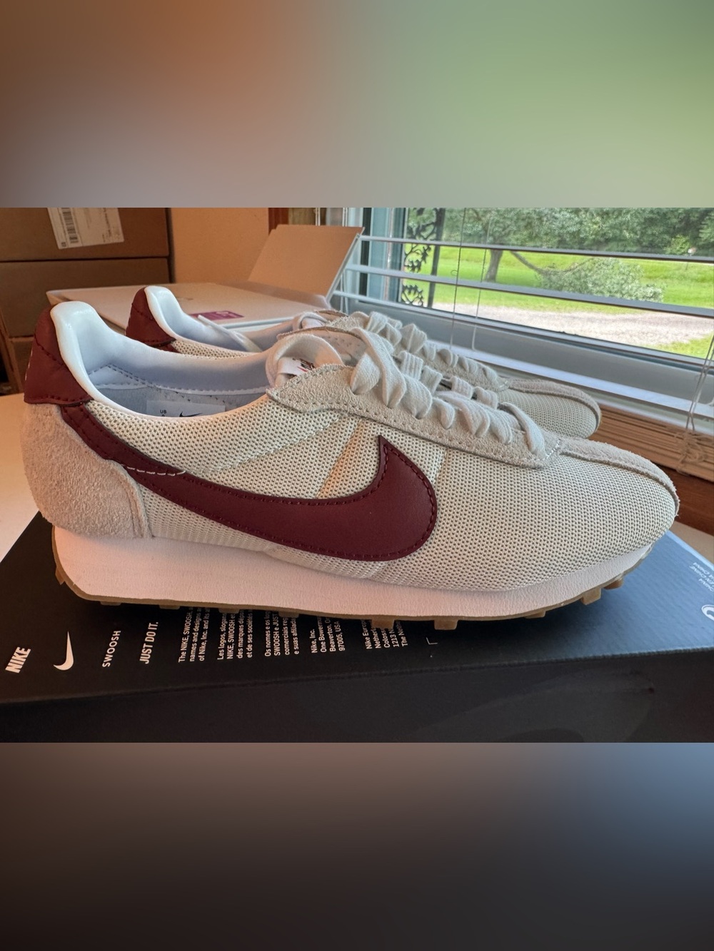 Nike LD-1000, Summit White/Dark Team Red/Gum. Brand New, Size 9W/7.5M